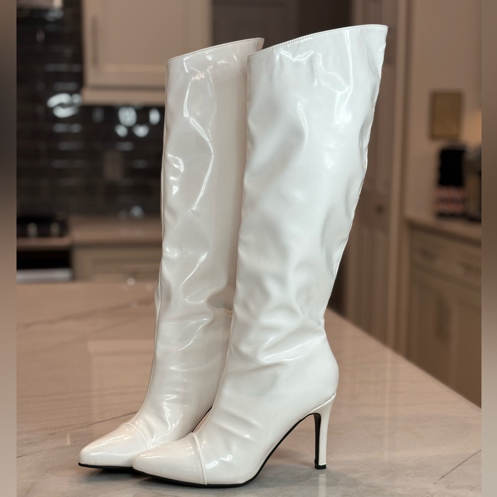 White Patent Leather Boots Valentines Day Same Day Shipping Size 6